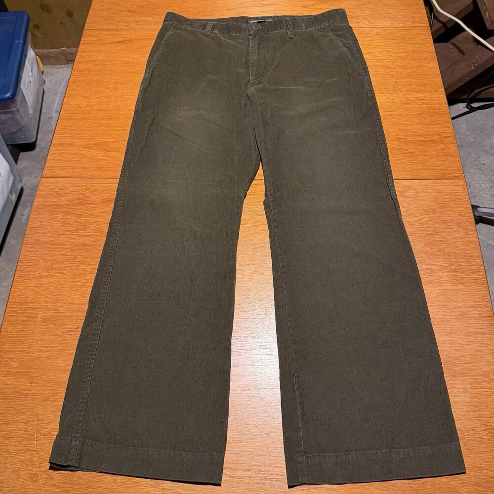 Banana Republic Dark Green Corduroy Straight Leg Pants Men’s Size 36x30 Cotton